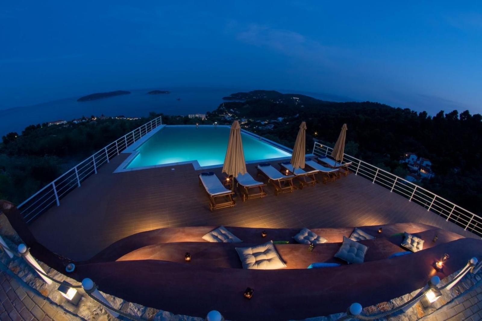 Goldenhill Studios&Apartments Skiathos Town Ngoại thất bức ảnh